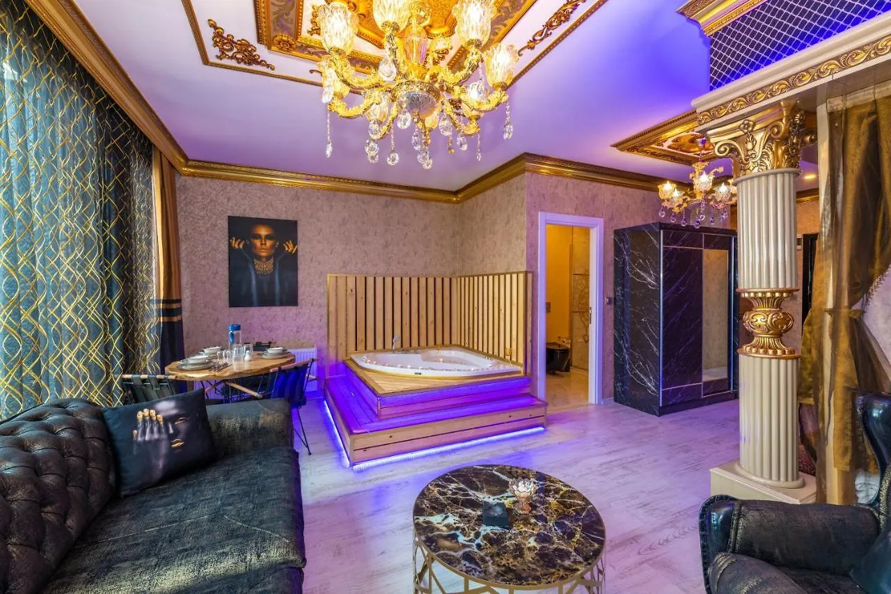 Istanbul Taksim Square Luxury Hotel And Flats By Mesut